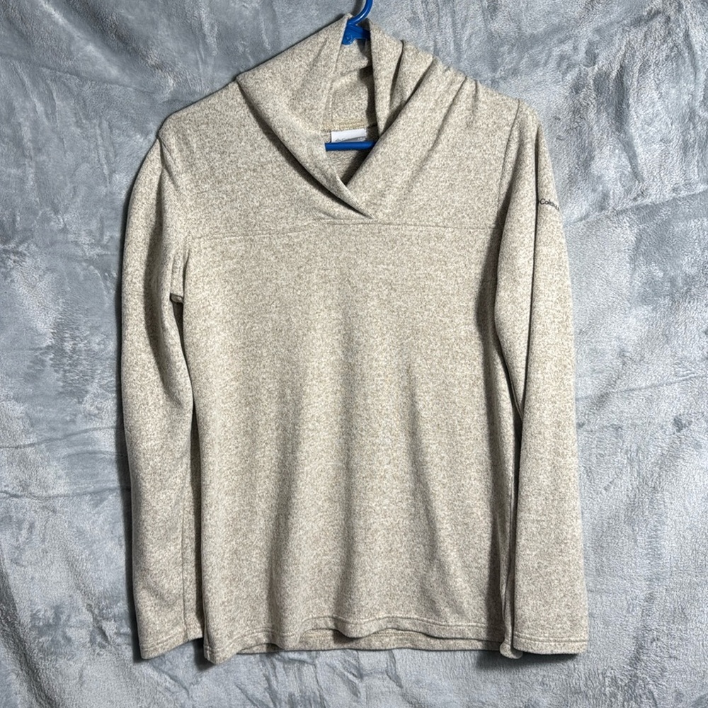 Columbia sweater women size XS‎ tan neutral classic super soft sweater top shirt